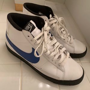Nike Blazer size 9.5